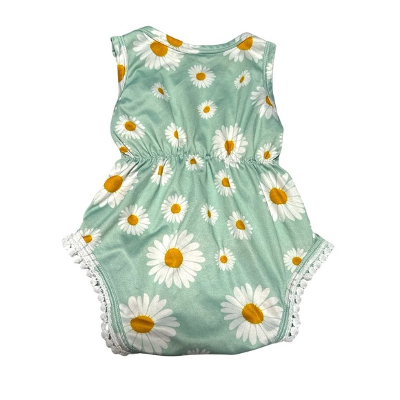 Girls - 2 Romper Lot, 1 - Carters, 1 - SHEIN, Size 0 -3 mo’s - Picture 6 of 7